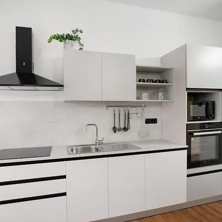 La Perla Grigia Apartament